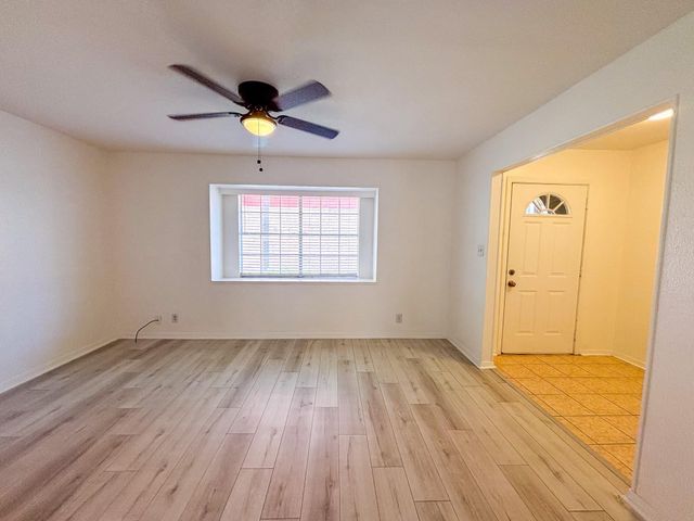 11002 Hammerly Boulevard 43, Houston, TX 77043