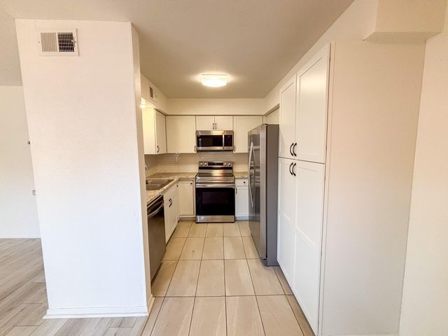 11002 Hammerly Boulevard 43, Houston, TX 77043