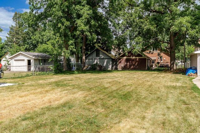 1234 E Porter Avenue, Beloit, WI 53511