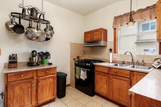 1234 E Porter Avenue, Beloit, WI 53511