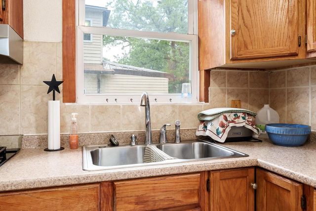 1234 E Porter Avenue, Beloit, WI 53511