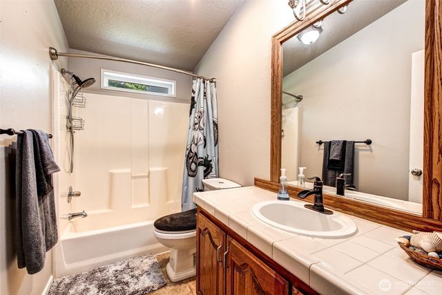 14024 84th Street NE, Lake Stevens, WA 98258
