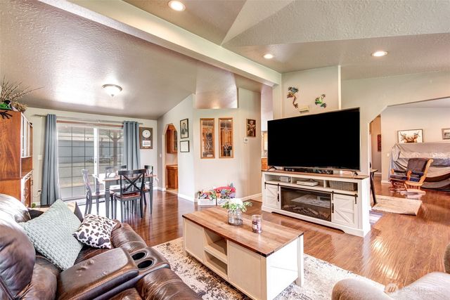 14024 84th Street NE, Lake Stevens, WA 98258