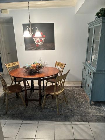 4633 Wild Indigo Street 534, Houston, TX 77027