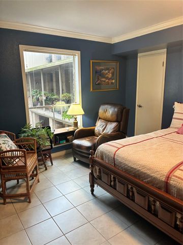 4633 Wild Indigo Street 534, Houston, TX 77027