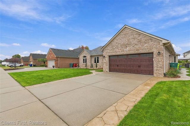54845 Petunia Drive, Macomb, MI 48042