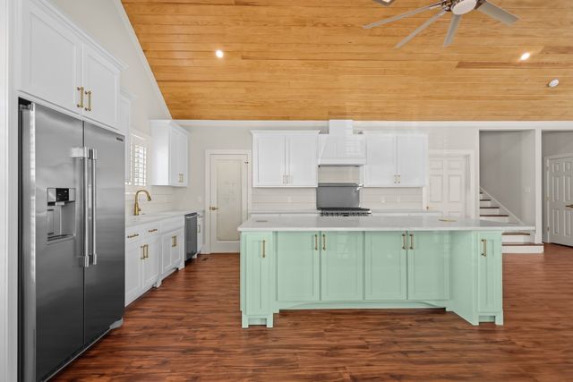 135 Serenity Lane, St Simons Island, GA 31522