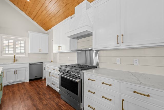 135 Serenity Lane, St Simons Island, GA 31522