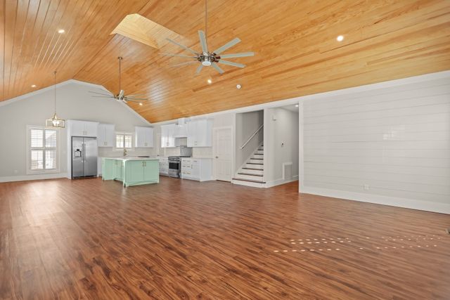 135 Serenity Lane, St Simons Island, GA 31522