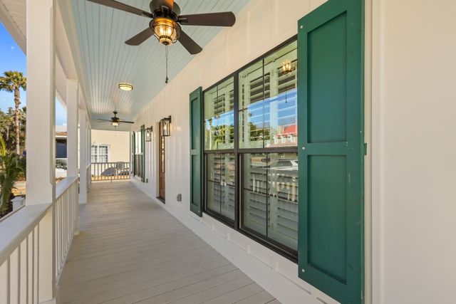 135 Serenity Lane, St Simons Island, GA 31522