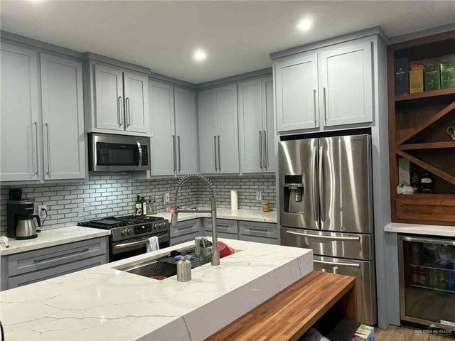 707 W Mile 14 N Road, Weslaco, TX 78599