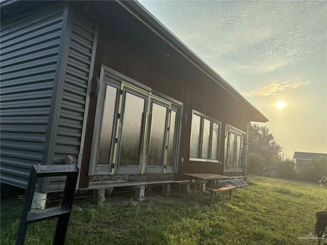 707 W Mile 14 N Road, Weslaco, TX 78599