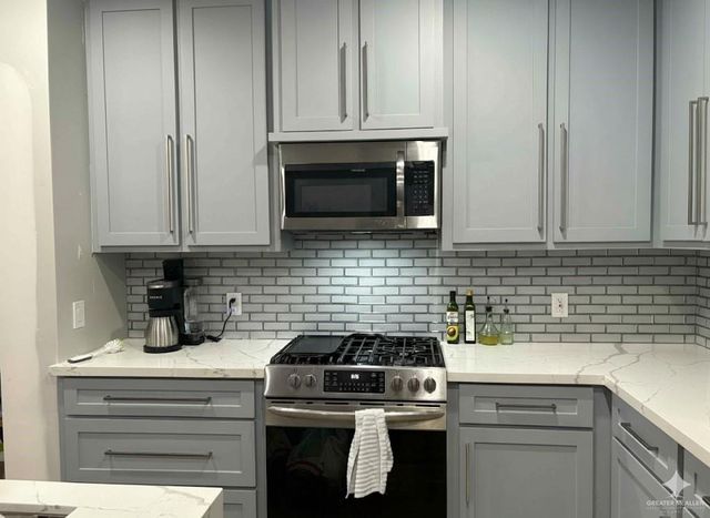 707 W Mile 14 N Road, Weslaco, TX 78599