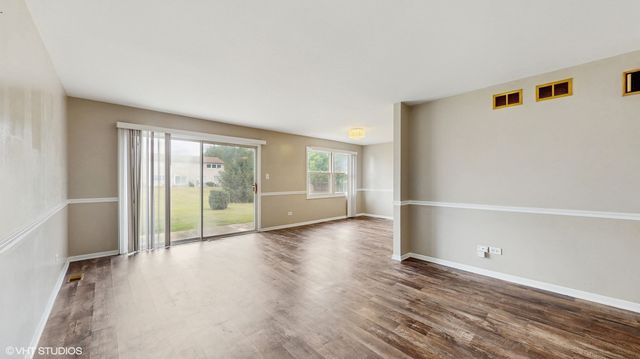 6814 Winston Drive, Tinley Park, IL 60477