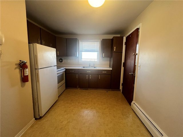 70 Carroll Avenue 507, Newport, RI 02840