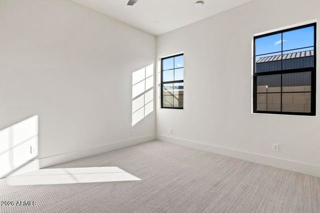8425 S 10TH Lane 1, Phoenix, AZ 85041