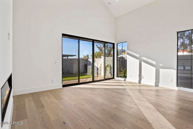 8425 S 10TH Lane 1, Phoenix, AZ 85041