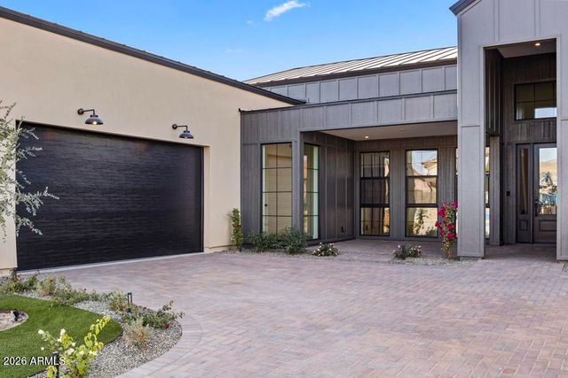 8425 S 10TH Lane 1, Phoenix, AZ 85041