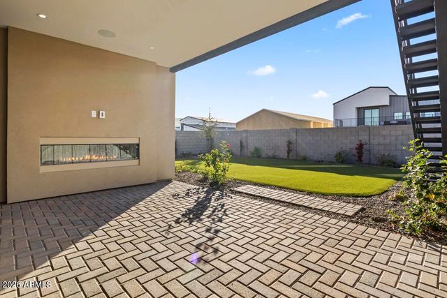 8425 S 10TH Lane 1, Phoenix, AZ 85041