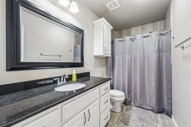 1603 SW 20th Street, Moore, OK 73170