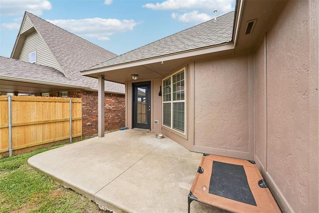 1603 SW 20th Street, Moore, OK 73170