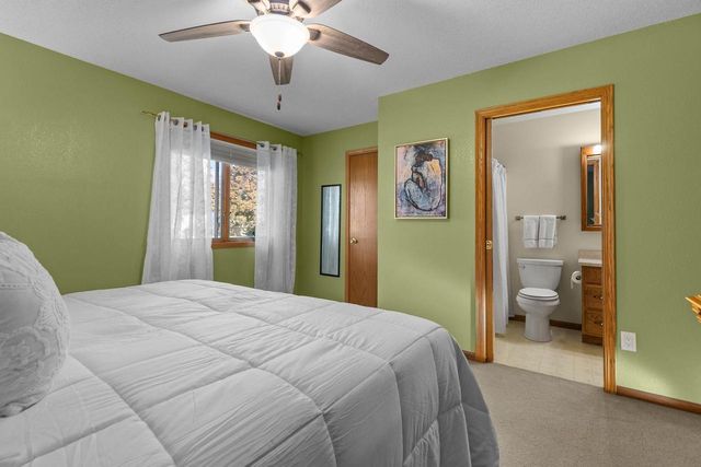 1270 SNOWDON DRIVE, Oshkosh, WI 54904