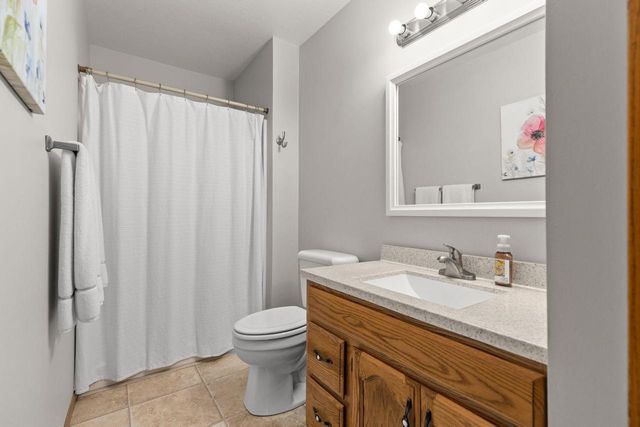 1270 SNOWDON DRIVE, Oshkosh, WI 54904