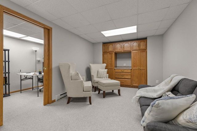 1270 SNOWDON DRIVE, Oshkosh, WI 54904
