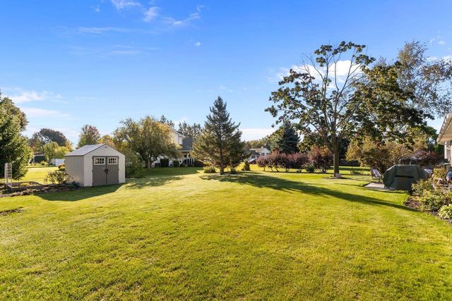 1270 SNOWDON DRIVE, Oshkosh, WI 54904