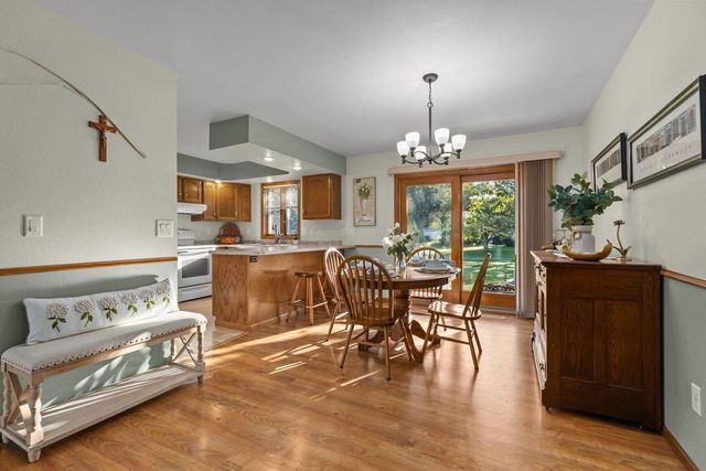 1270 SNOWDON DRIVE, Oshkosh, WI 54904