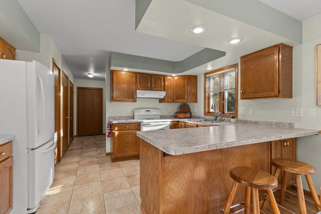 1270 SNOWDON DRIVE, Oshkosh, WI 54904