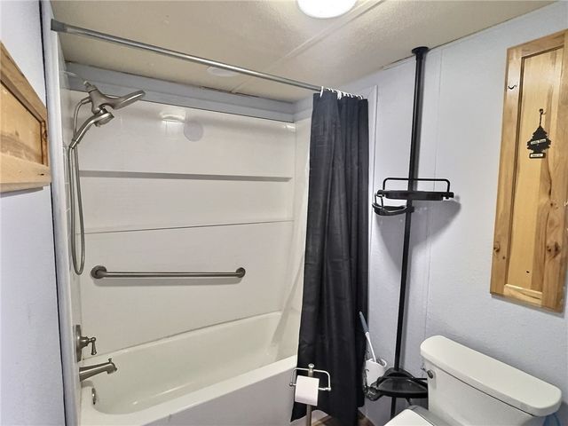 3239 E McVicar Avenue, Kingman, AZ 86409