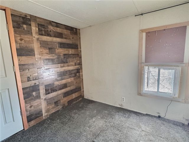 3239 E McVicar Avenue, Kingman, AZ 86409