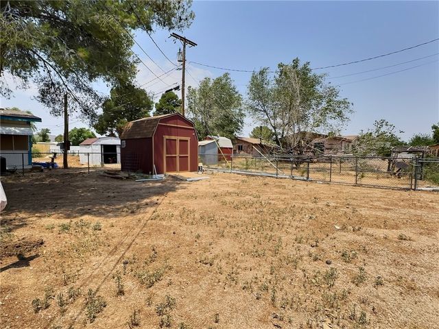 3239 E McVicar Avenue, Kingman, AZ 86409
