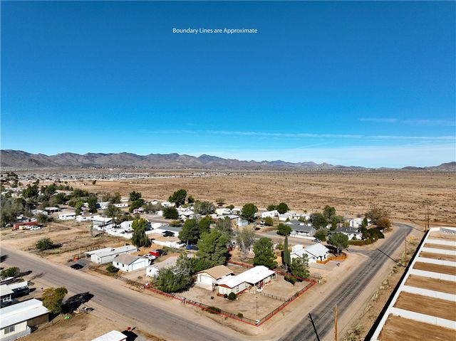 3239 E McVicar Avenue, Kingman, AZ 86409