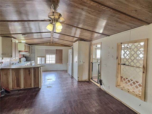 3239 E McVicar Avenue, Kingman, AZ 86409