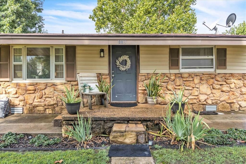 1013 N Carr Drive, Newcastle, OK 73065