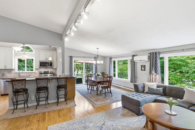 222 Brewer St, Northborough, MA 01532