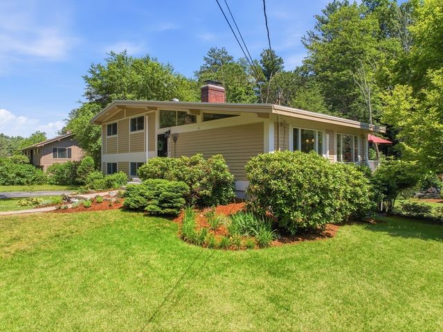 222 Brewer St, Northborough, MA 01532