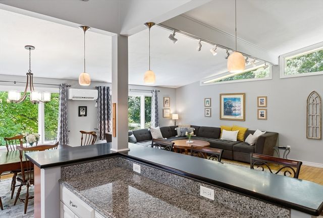 222 Brewer St, Northborough, MA 01532