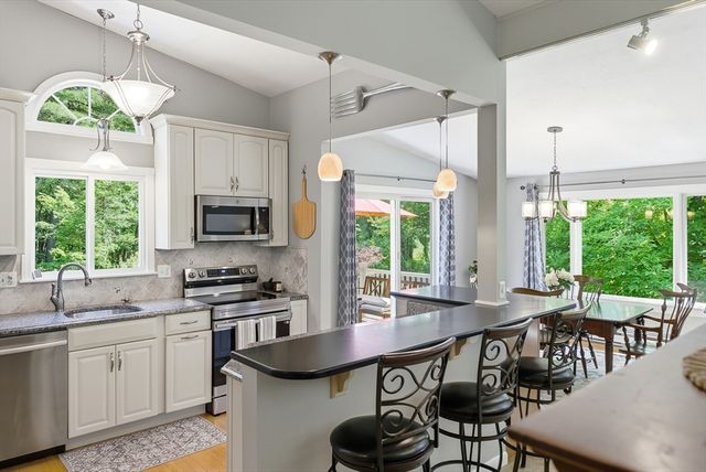 222 Brewer St, Northborough, MA 01532