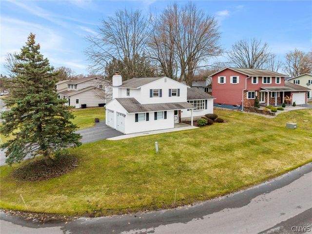 4986 Surrey Lane, Clay, NY 13088
