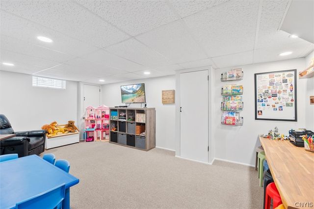 4986 Surrey Lane, Clay, NY 13088
