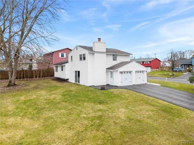 4986 Surrey Lane, Clay, NY 13088