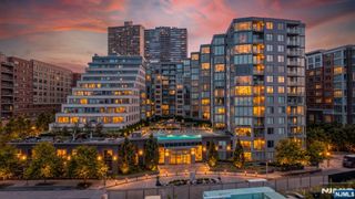 9 Ave At Port Imperial 1009, West New York, NJ 07093