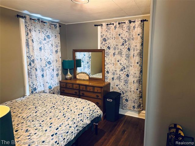 827 E Main Street, Flushing, MI 48433