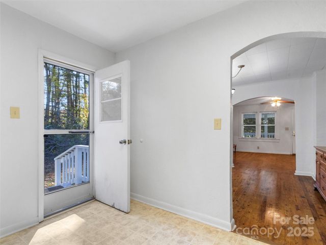 96 Thompson Road, Spruce Pine, NC 28777