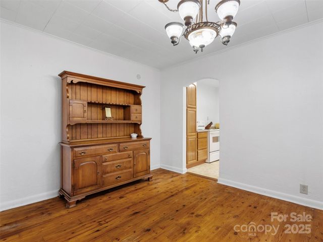 96 Thompson Road, Spruce Pine, NC 28777