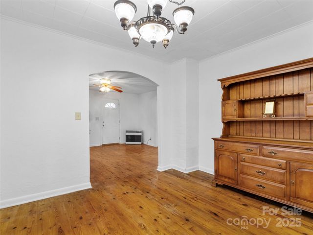 96 Thompson Road, Spruce Pine, NC 28777