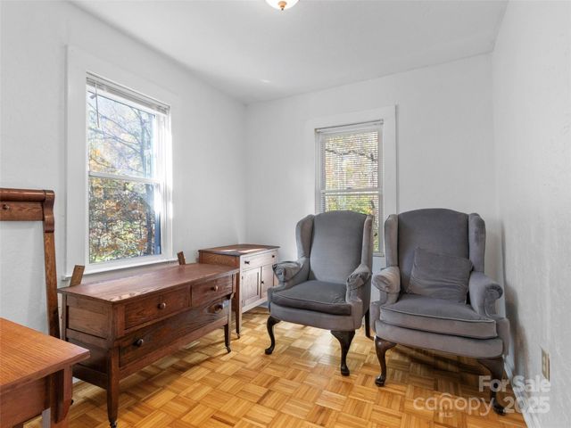 96 Thompson Road, Spruce Pine, NC 28777